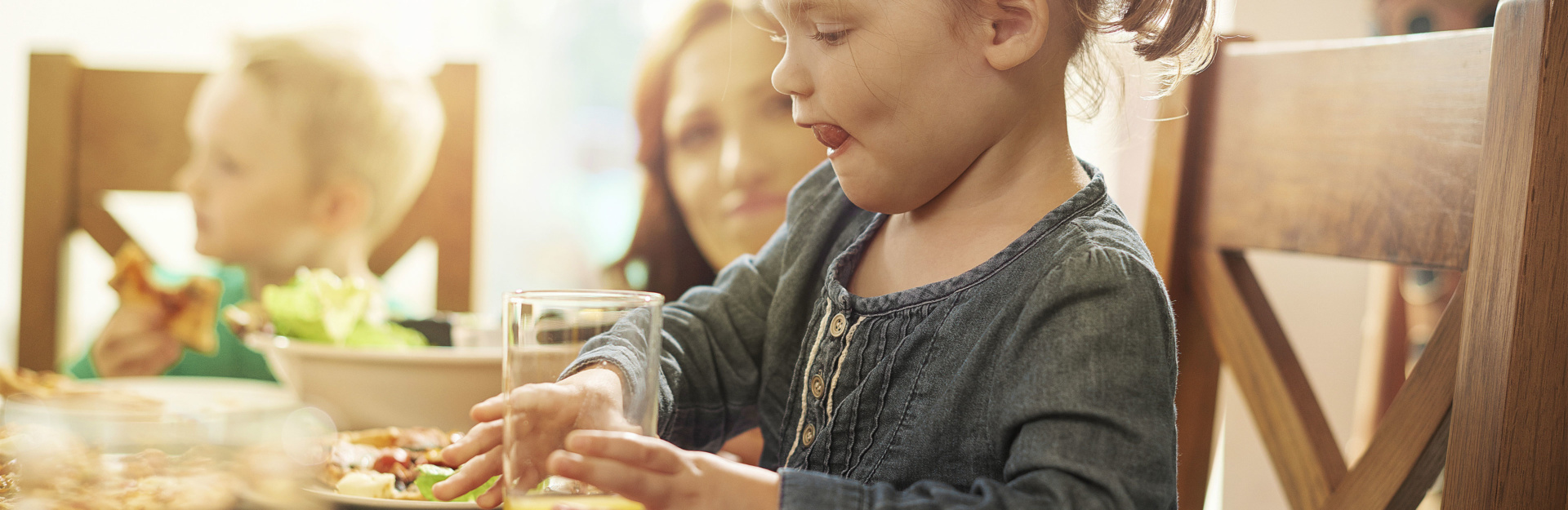 Sunquick customer image - girl drinking